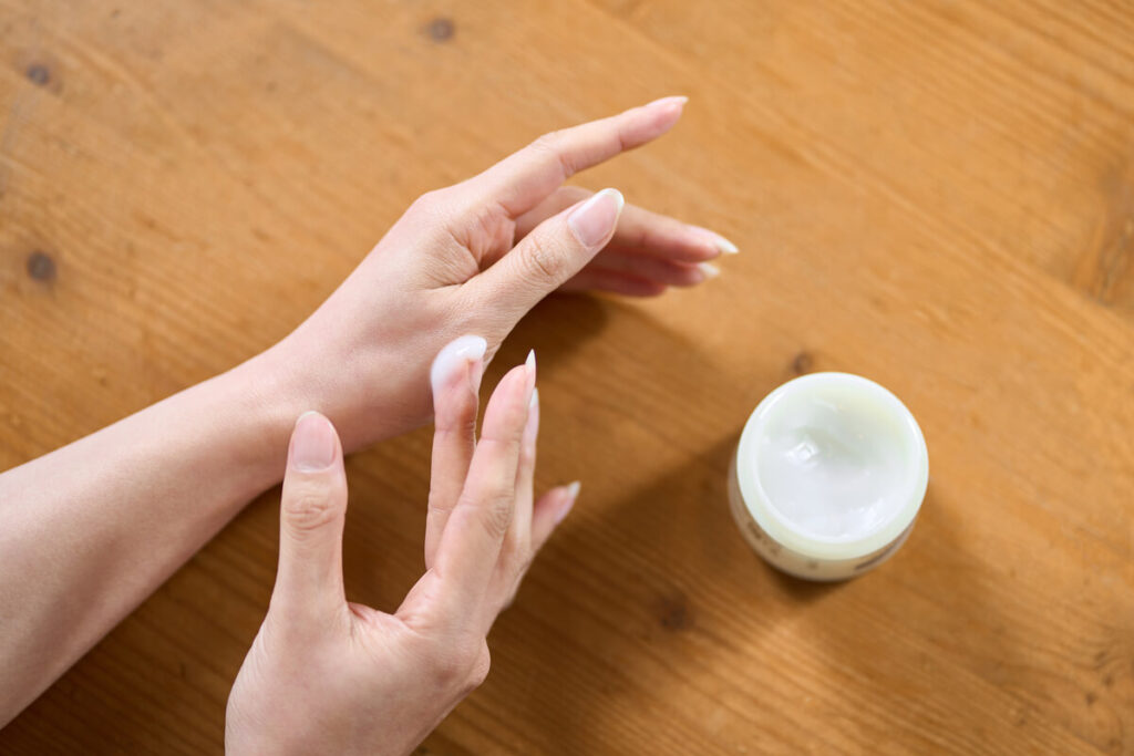 Perbedaan Utama Whitening, Brightening & Lightening