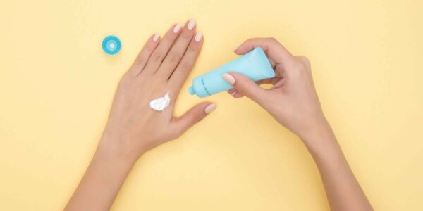 perbedaan whitening dan brightening