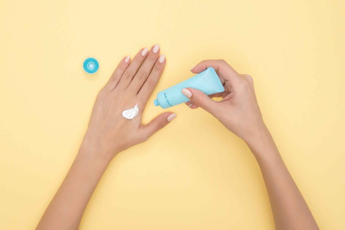 perbedaan whitening dan brightening